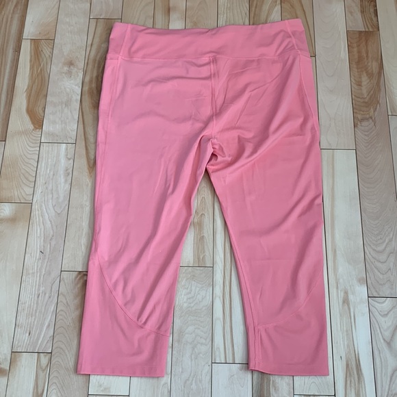 Ricki’s Crop Leggings NWT - Picture 2 of 3